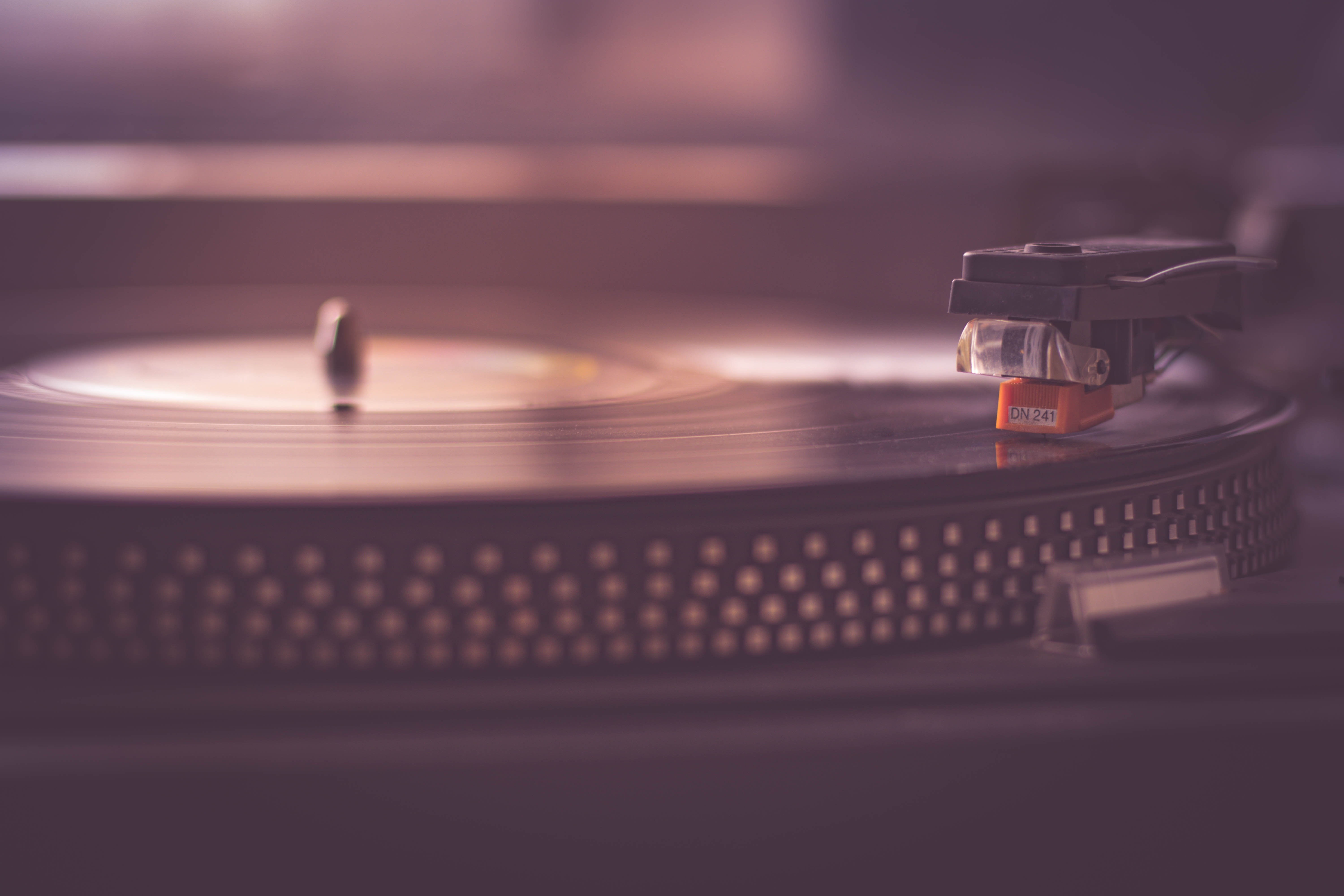LP-spelare med skiva